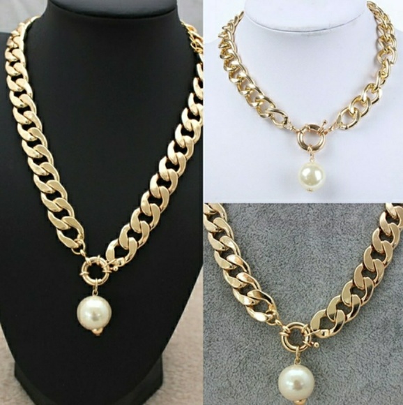 Fashion Pearl Necklace - Picture 1 of 8
